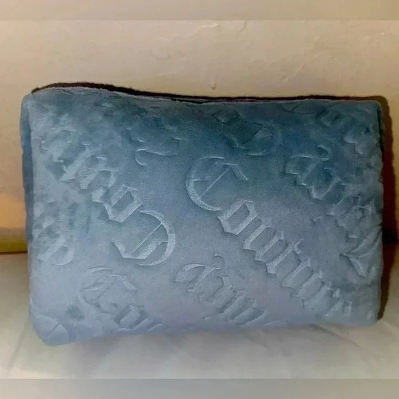 Juicy couture BABY BLUE 👶🏼💙 cosmetic bag - Picture 3 of 4